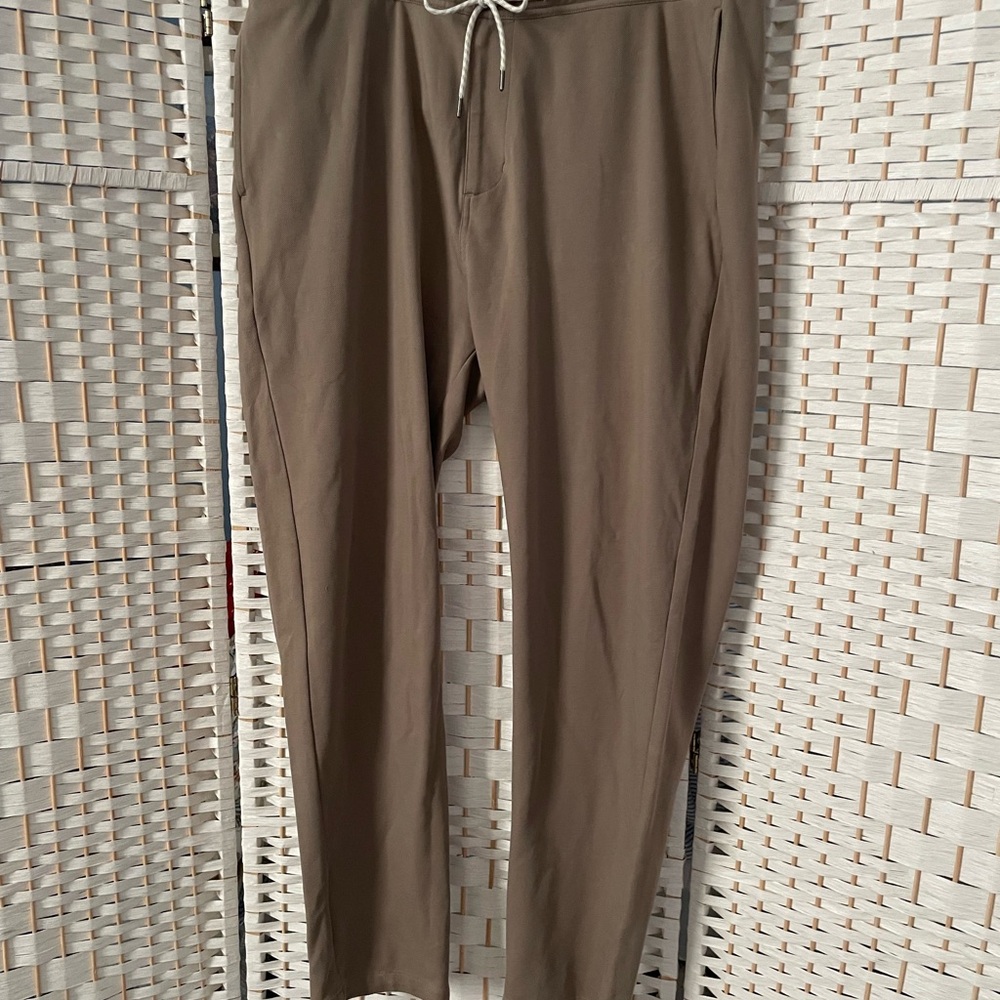 Vuori Sedona sweat pants